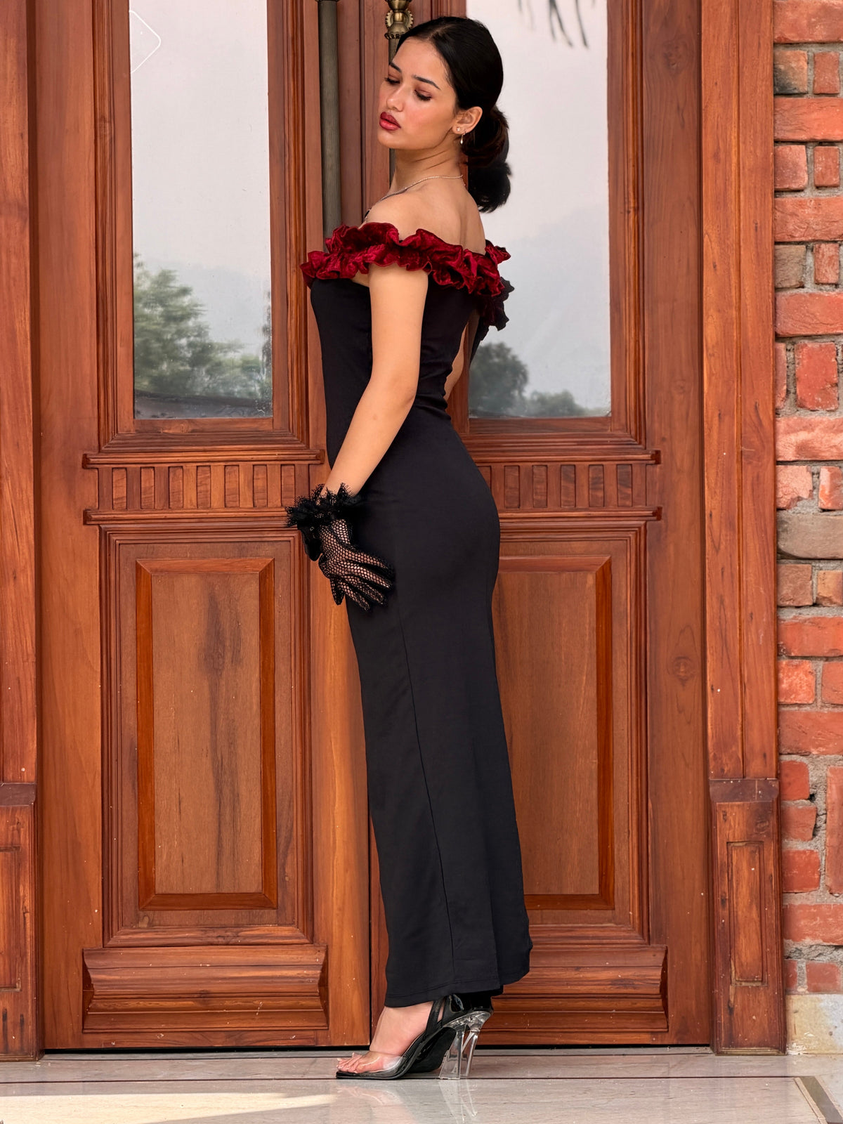 TANDUL Women Exquisite Black Off- Sholder Bodycon Dress