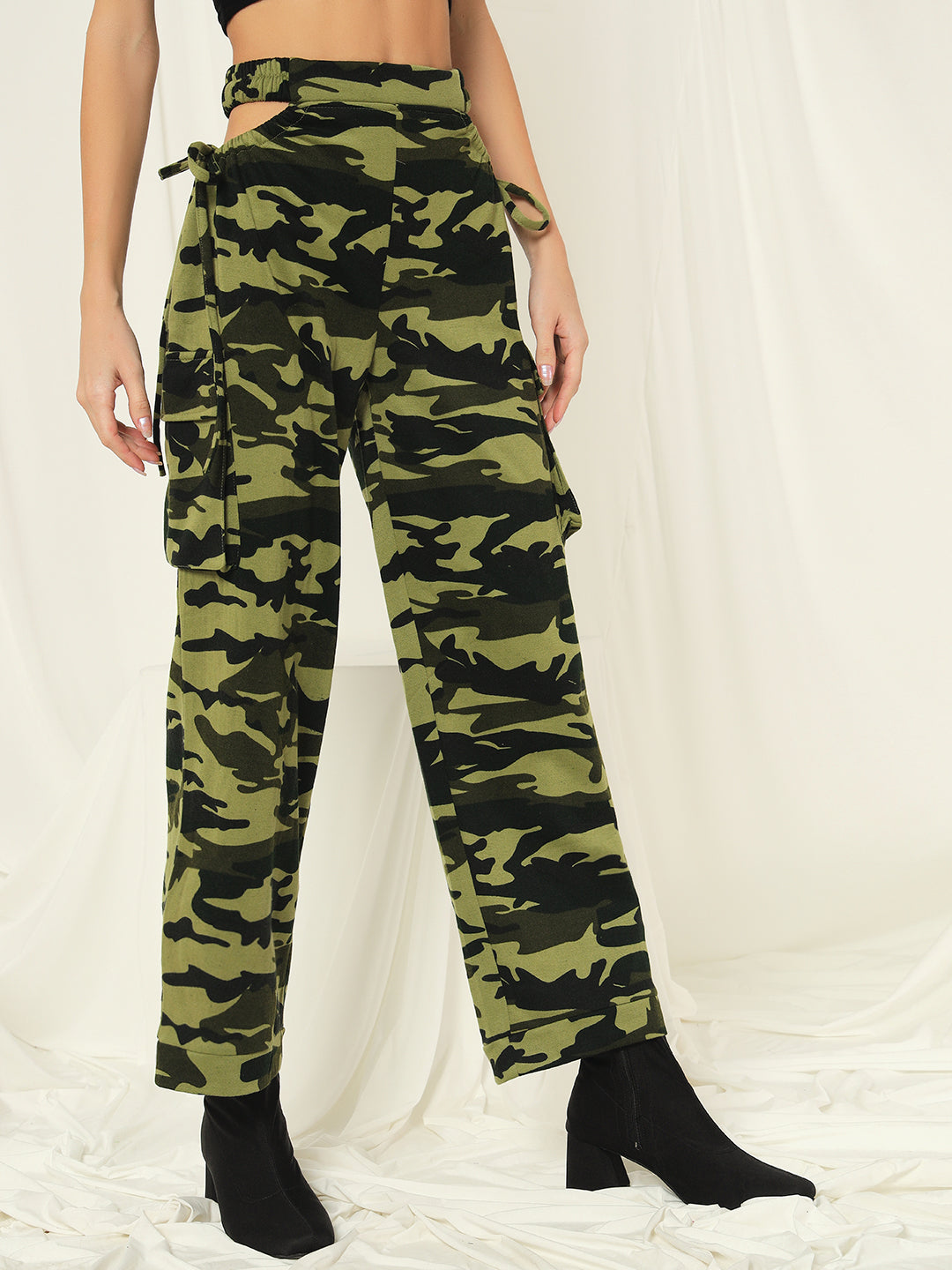 TANDUL  Women Regular Fit Green Lycra Blend Trousers