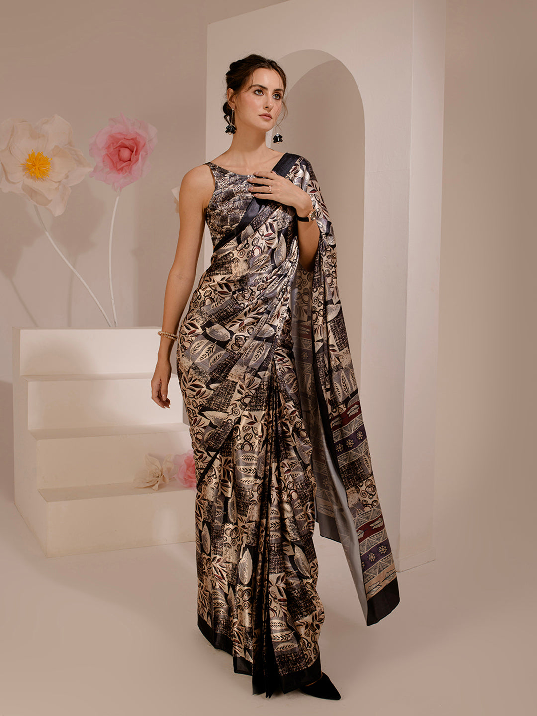 ELTIRE Exquisite Printed Bollywood Style Satin Saree