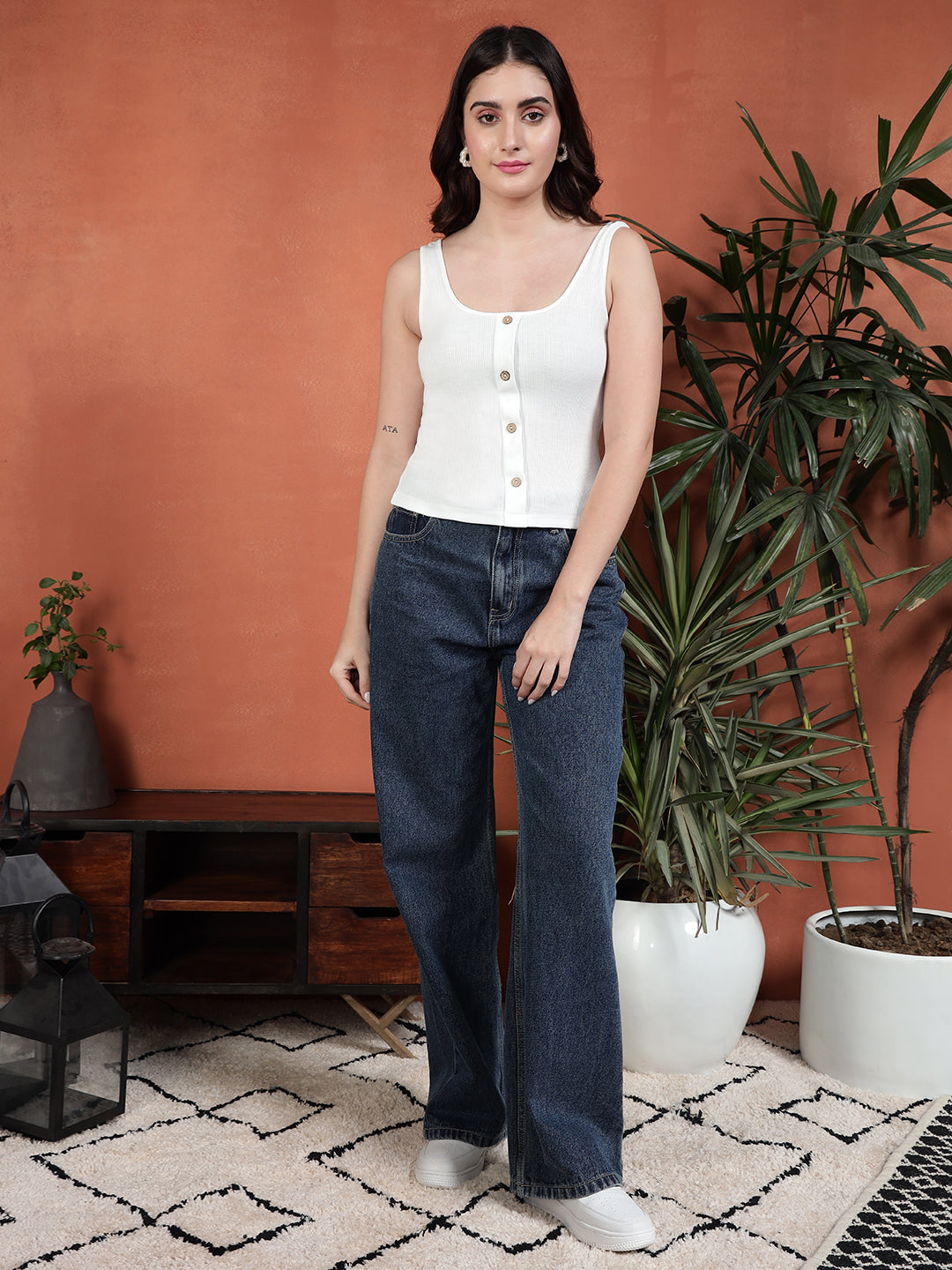 Casual Sleeveless Solid Women White Top