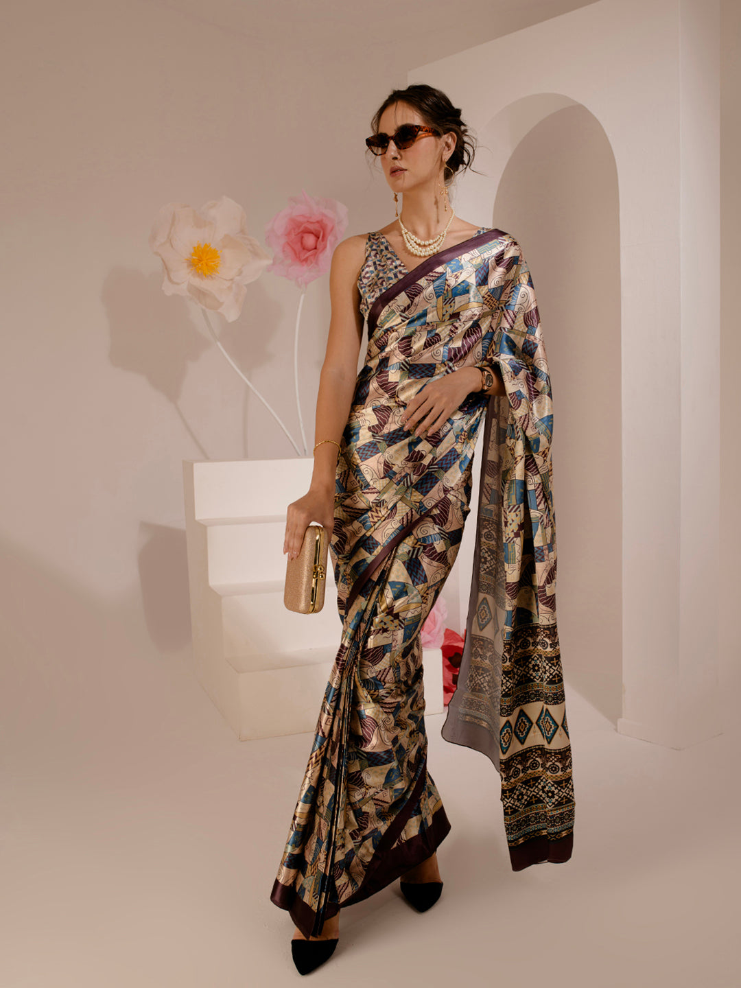 ELTIRE Exquisite Printed Bollywood Style Satin Saree