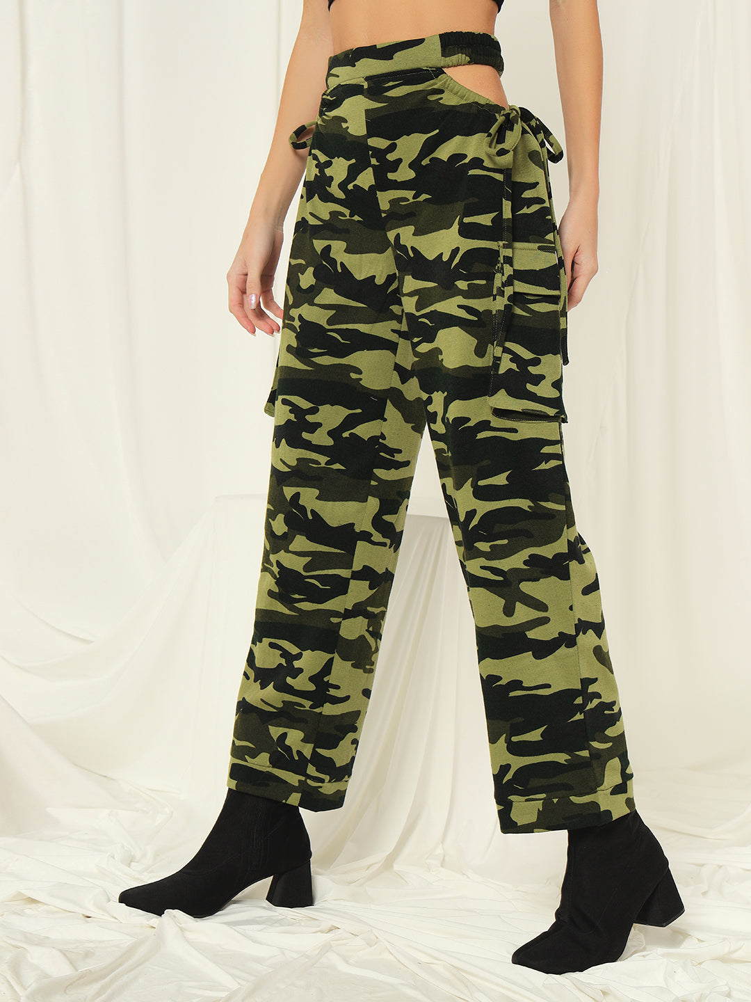 TANDUL  Women Regular Fit Green Lycra Blend Trousers