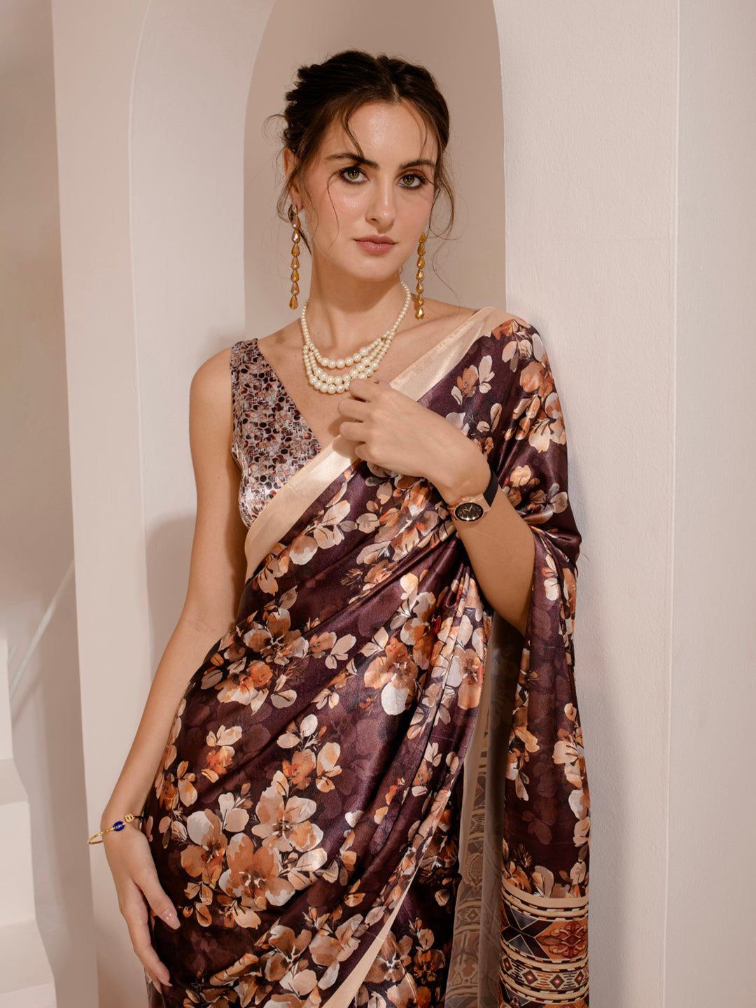 ELTIRE Exquisite Printed Bollywood Style Satin Saree