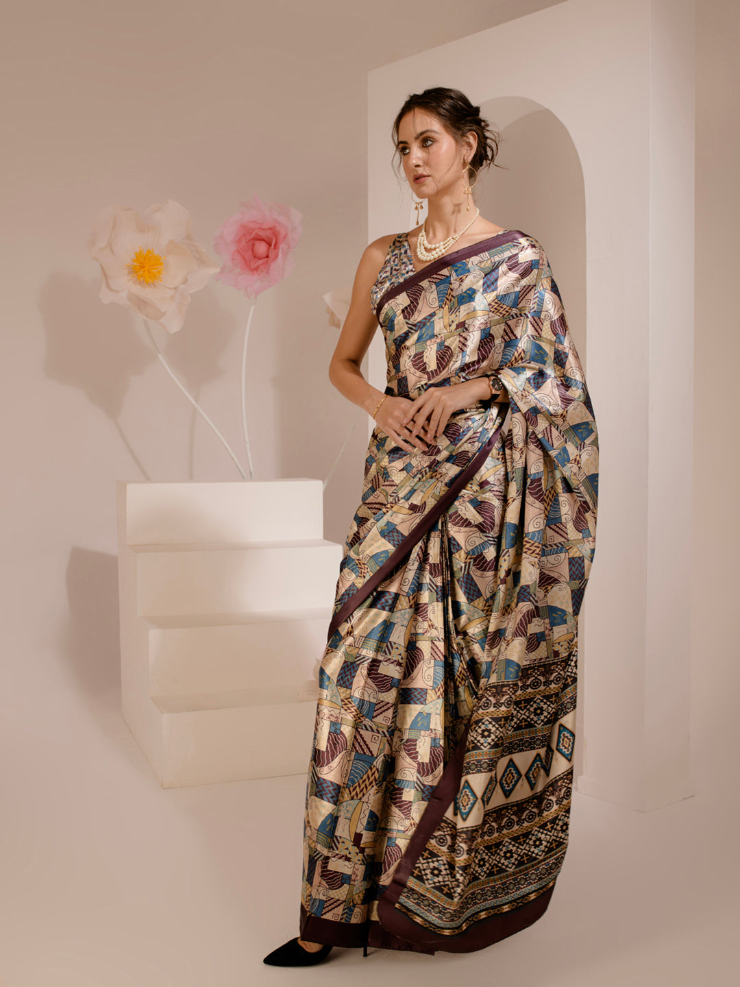 ELTIRE Exquisite Printed Bollywood Style Satin Saree
