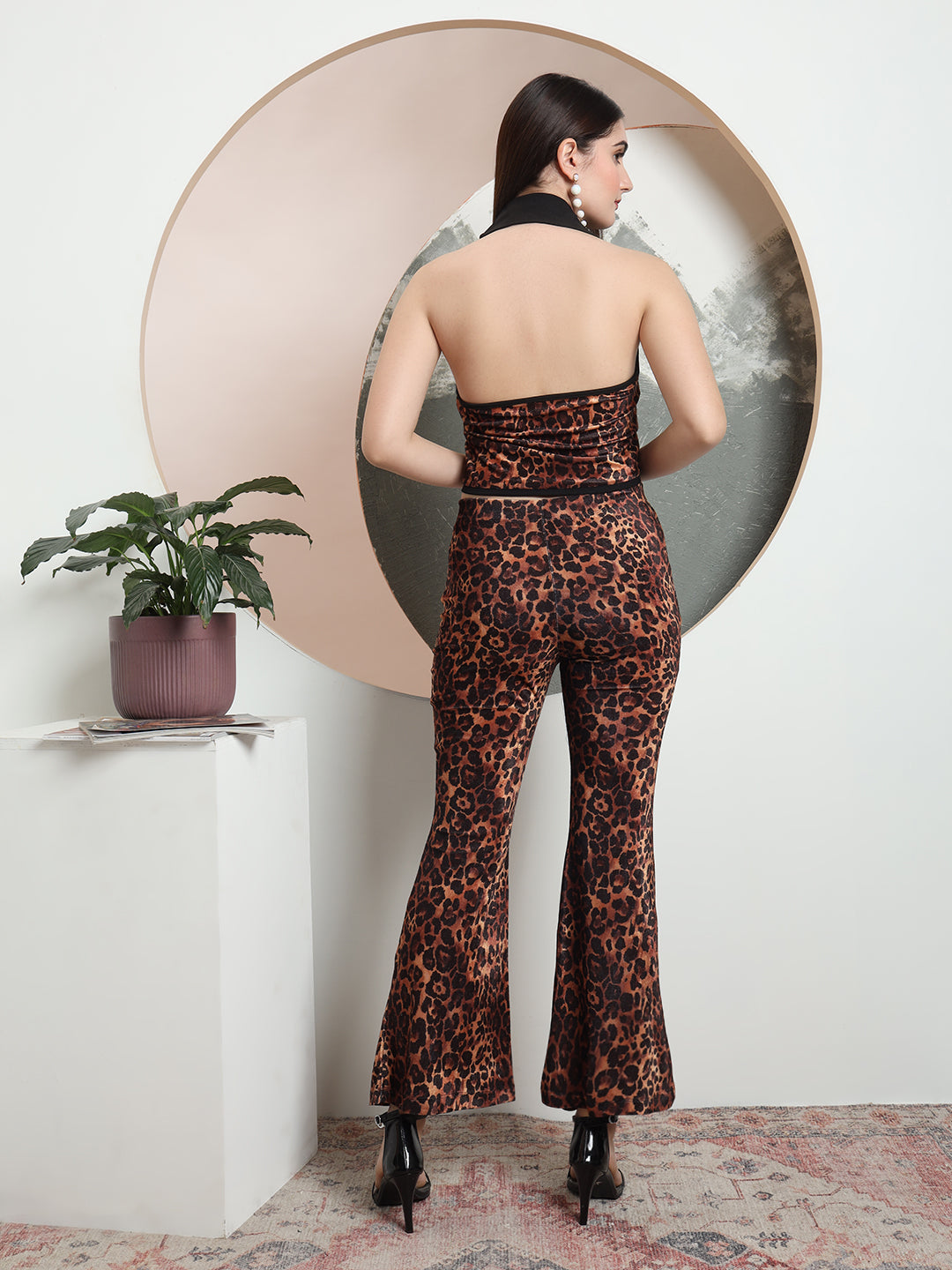 TANDUL Women Animal Printed Velvet Co-ord Set