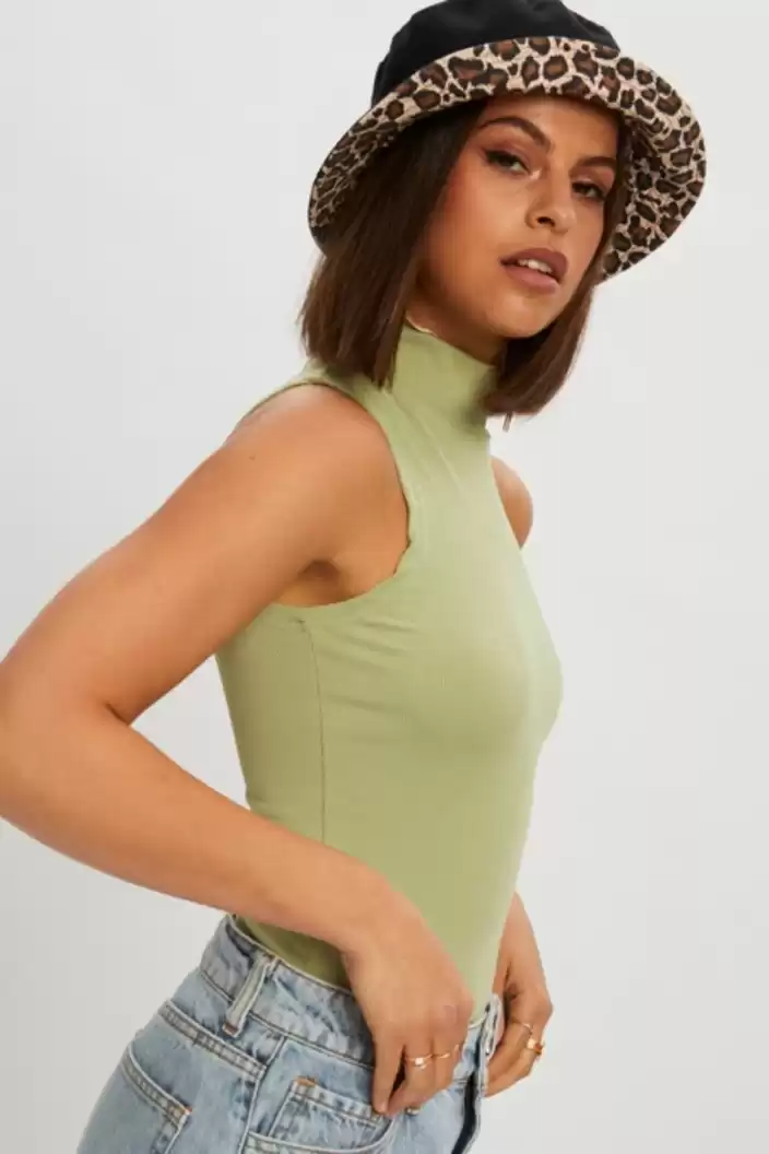 TANDUL  Casual Sleeveless Solid Women Green Top