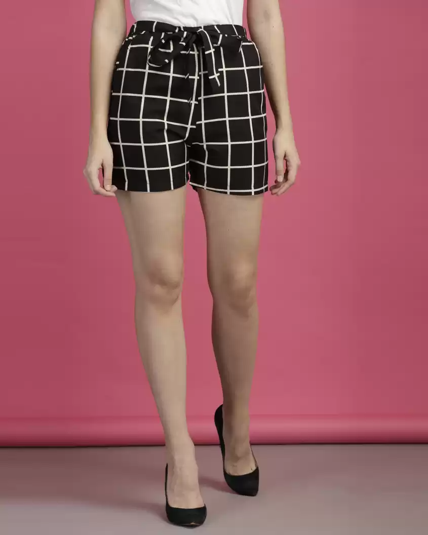 TANDUL  Checkered Women Black Regular Shorts